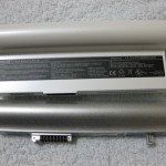 Eee PC 901-Xとのバッテリの大きさ比較